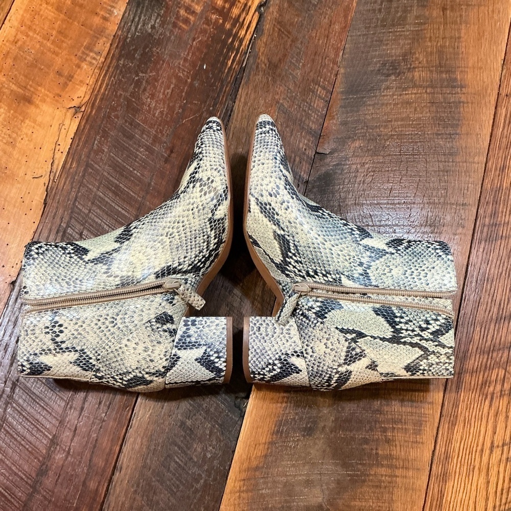 Cole Haan Grand EVA Embossed Leather Snake Print Ankle Boots Women’s 8.5 - Picture 4 of 8
